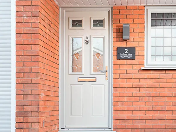 Clover Forte Door in Agate Grey with Trio Diamond Glass